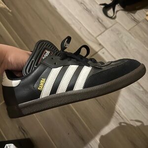 Adidas Sambas